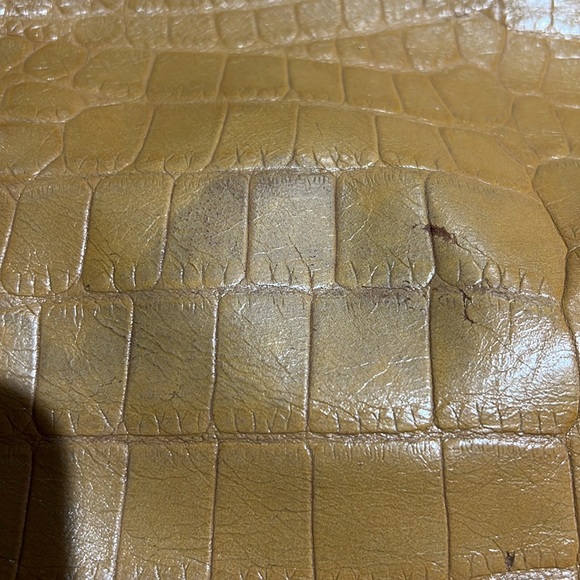 Gorgeous Leather Michael Kors Tote Bag - Picture 11 of 15